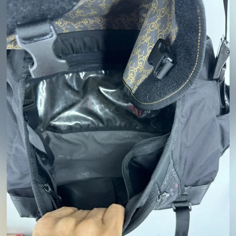 TIMBUK2 messenger diaper bag black